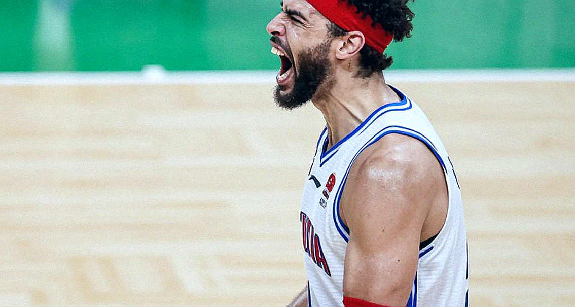 अलाना अम्ब्रोसियो और NBA की लोकलाइज़ेशन लेजर: प्रोफ़ाइल में एक ही संख्या थी, और वह भी ग़लत
